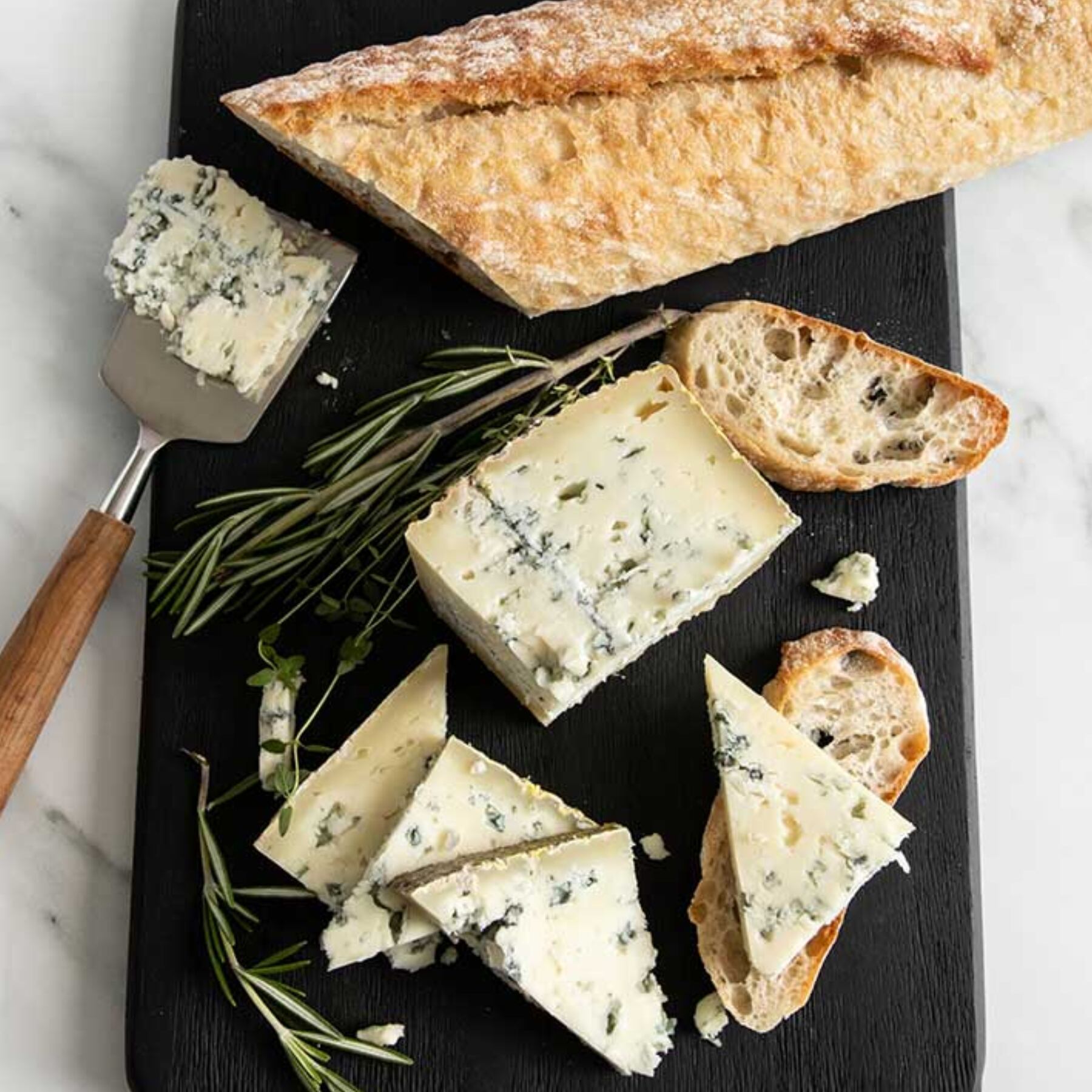 イタリア産 ヴェルデ・ディ・ブーファラ 水牛乳ブルーチーズ